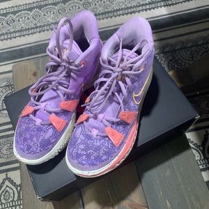 Gently used Kyrie 7 “daughters”